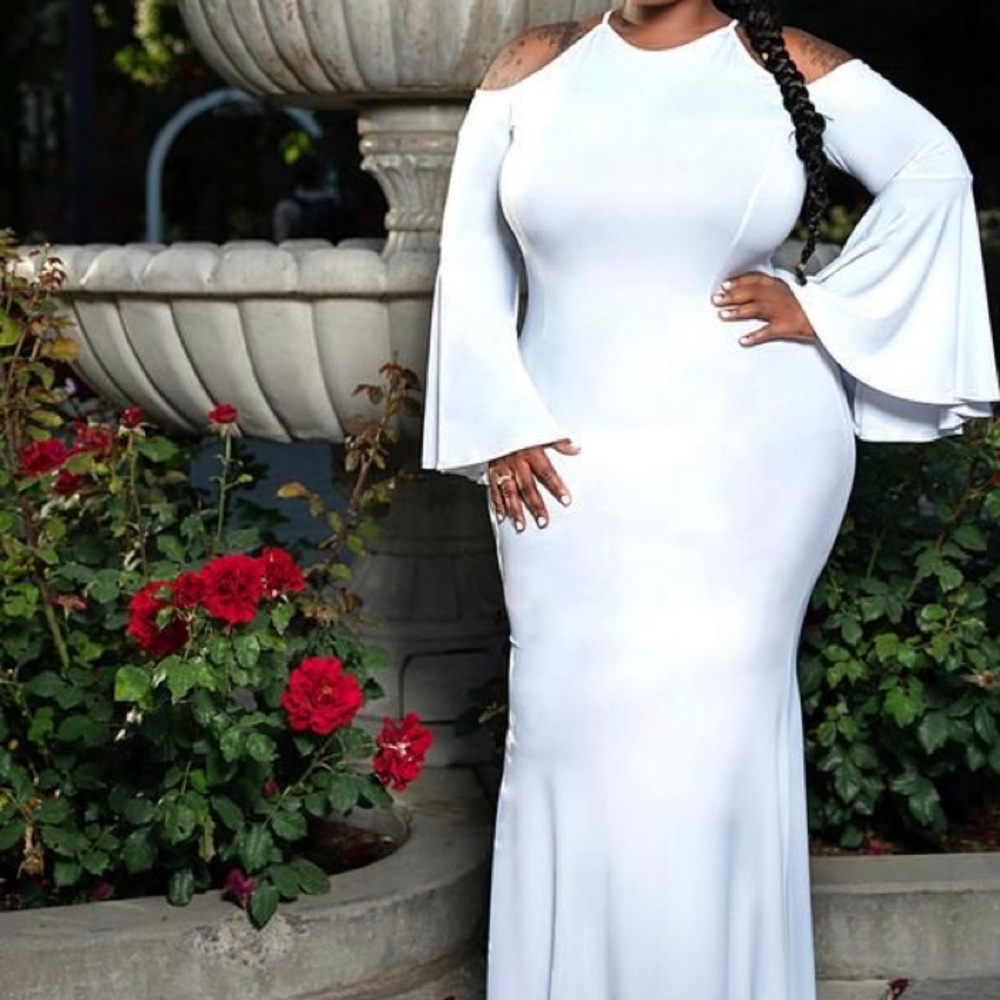 Bell Sleeve Hourglass Mermaid Maxi Gown